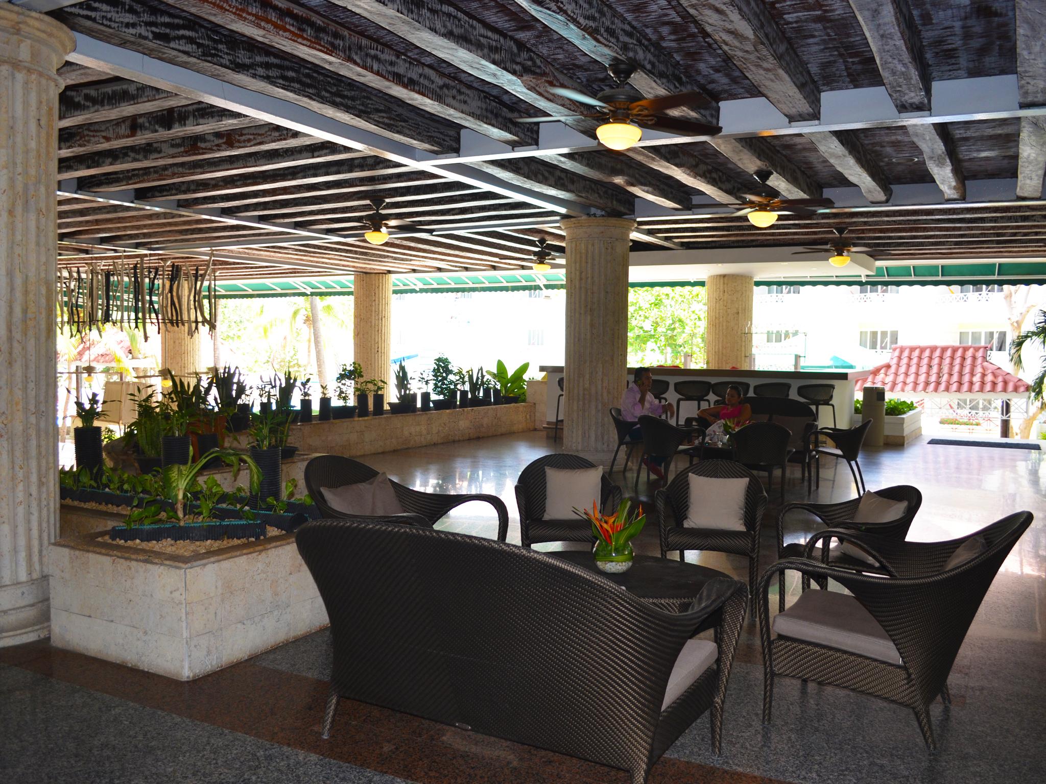 Hotel Las Americas Casa De Playa Cartagena Екстериор снимка The lobby of the hotel