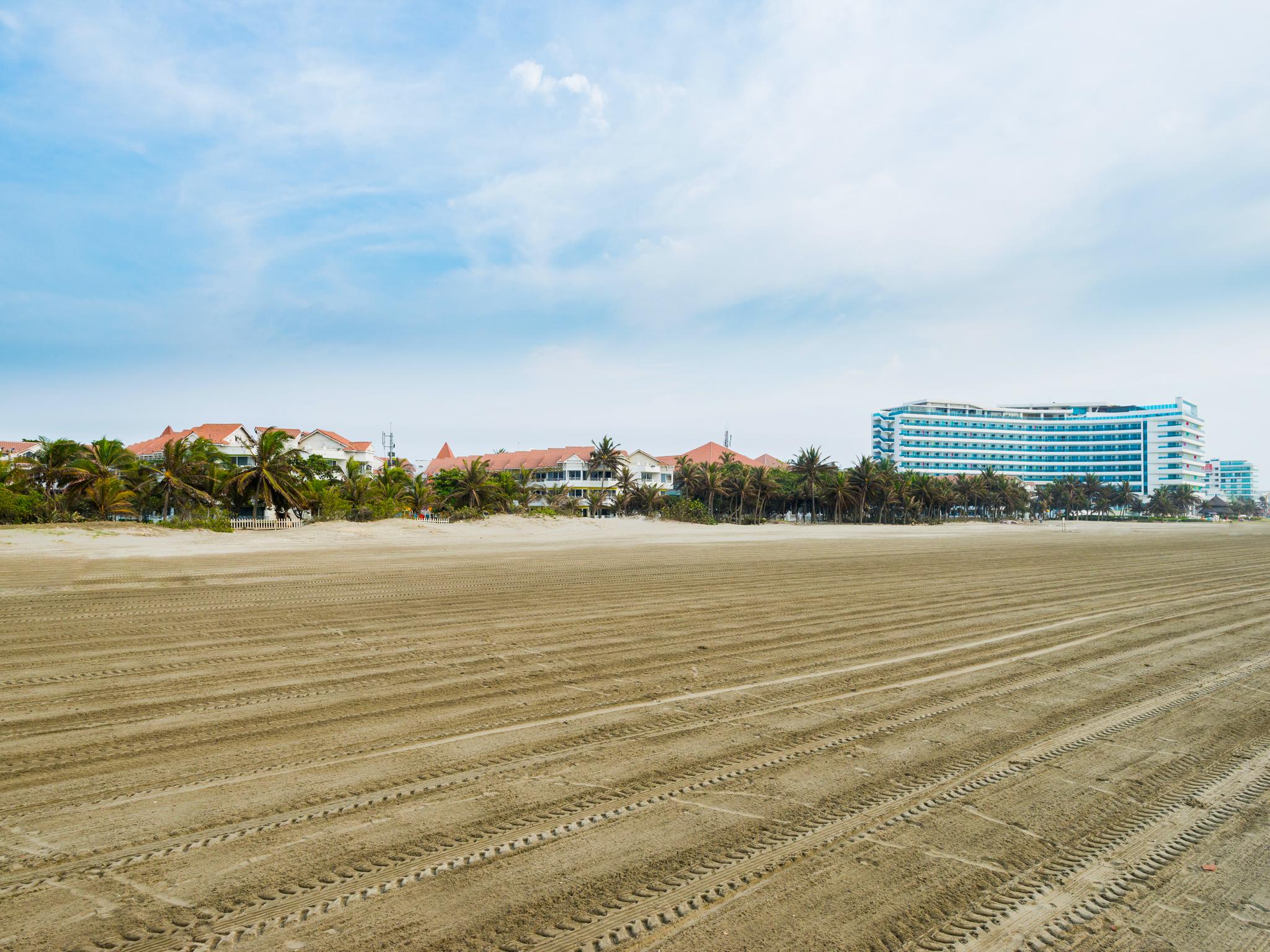 Hotel Las Americas Casa De Playa Cartagena Екстериор снимка Boca Raton Resort