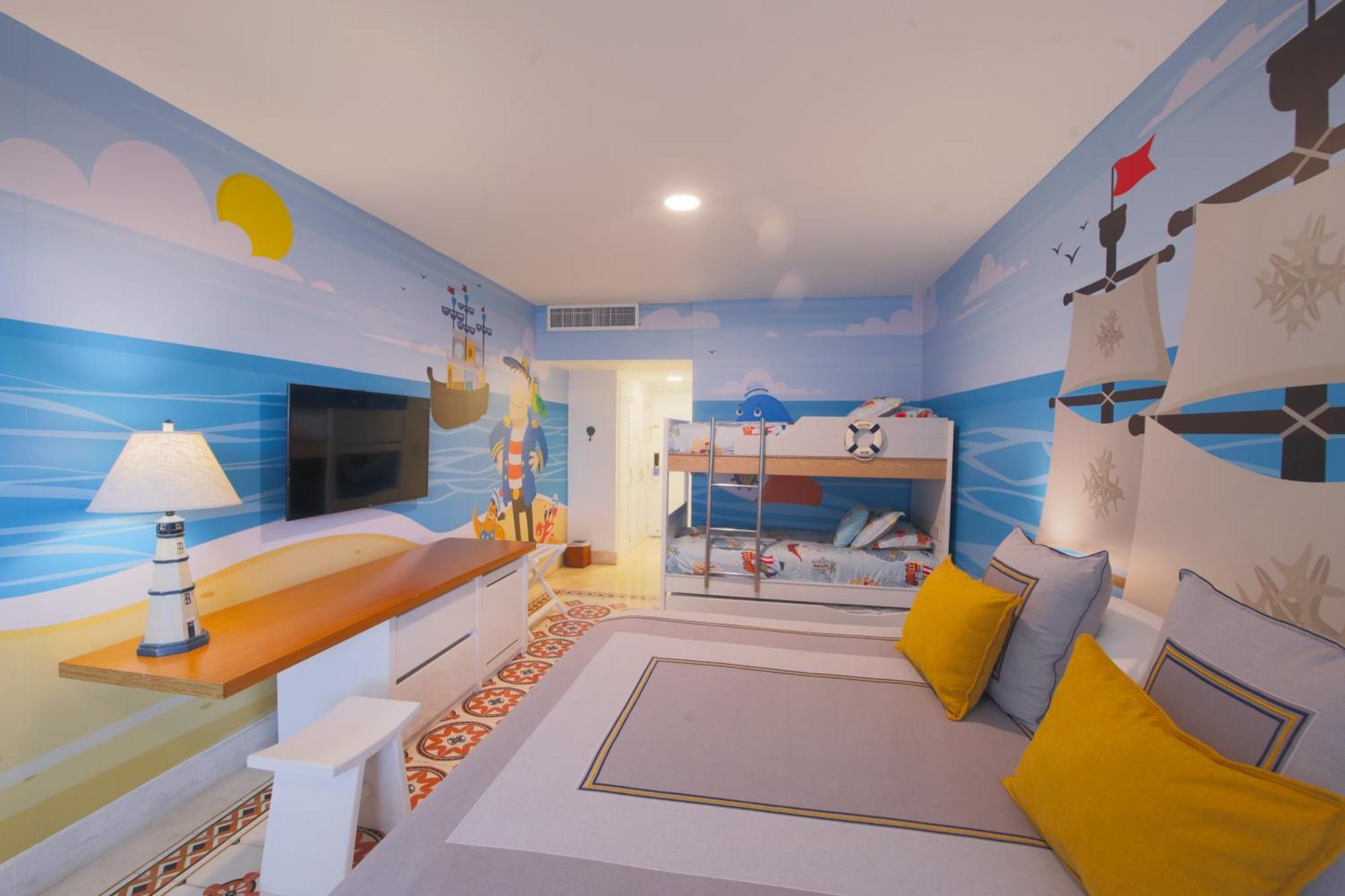 Hotel Las Americas Casa De Playa Cartagena Екстериор снимка A room at the Great Wolf Lodge in Concord, North Carolina